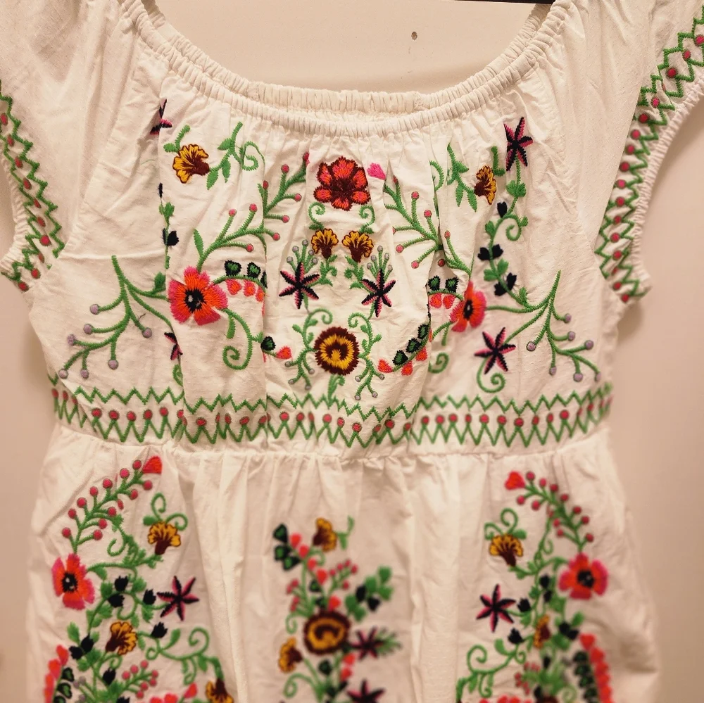 NWT ANTHROPOLOGIE Embroidered Off-the-Shoulder Dress - Picture 4 of 5